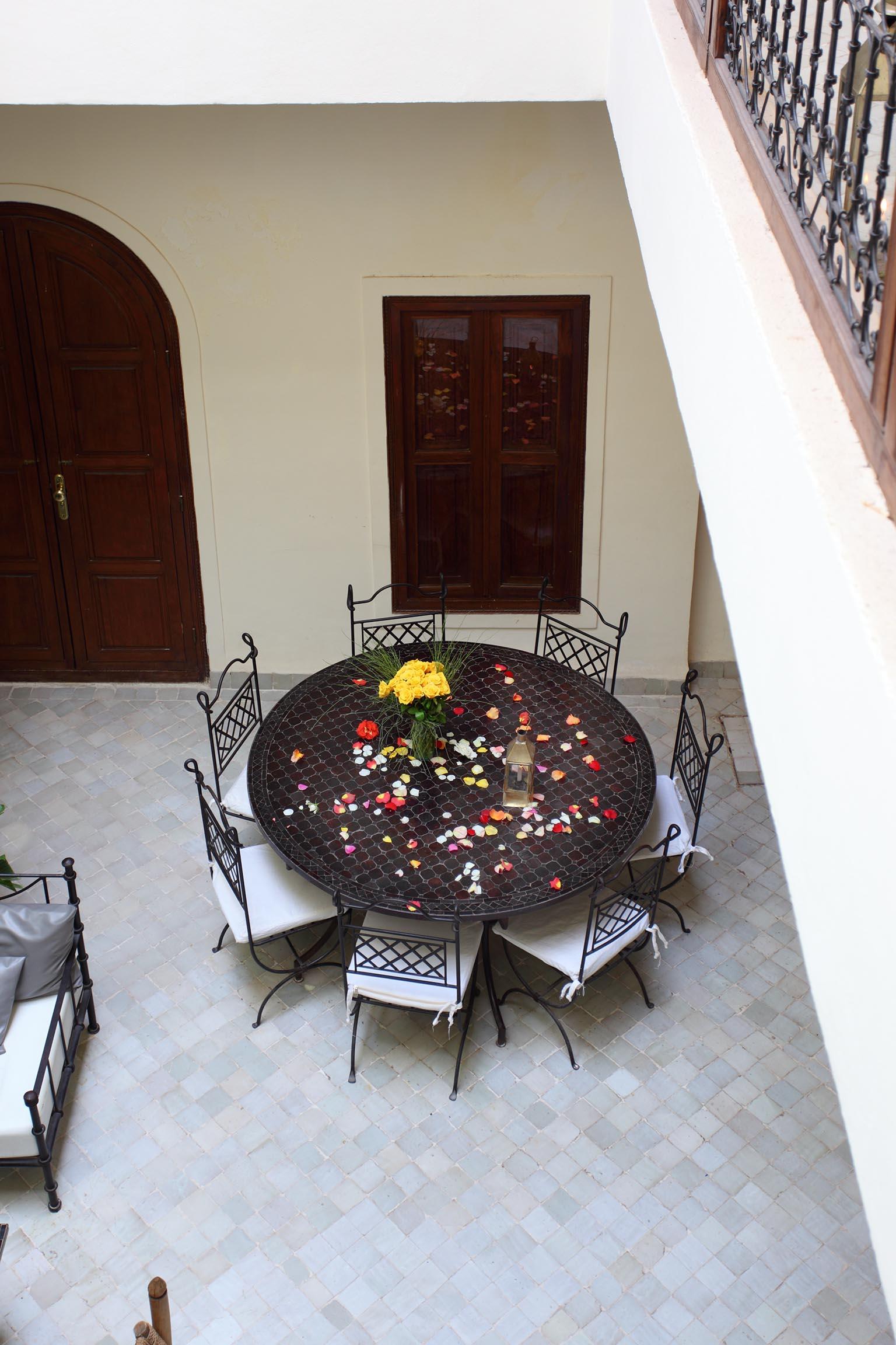 Riad White Flowers Marrakesh Exterior photo